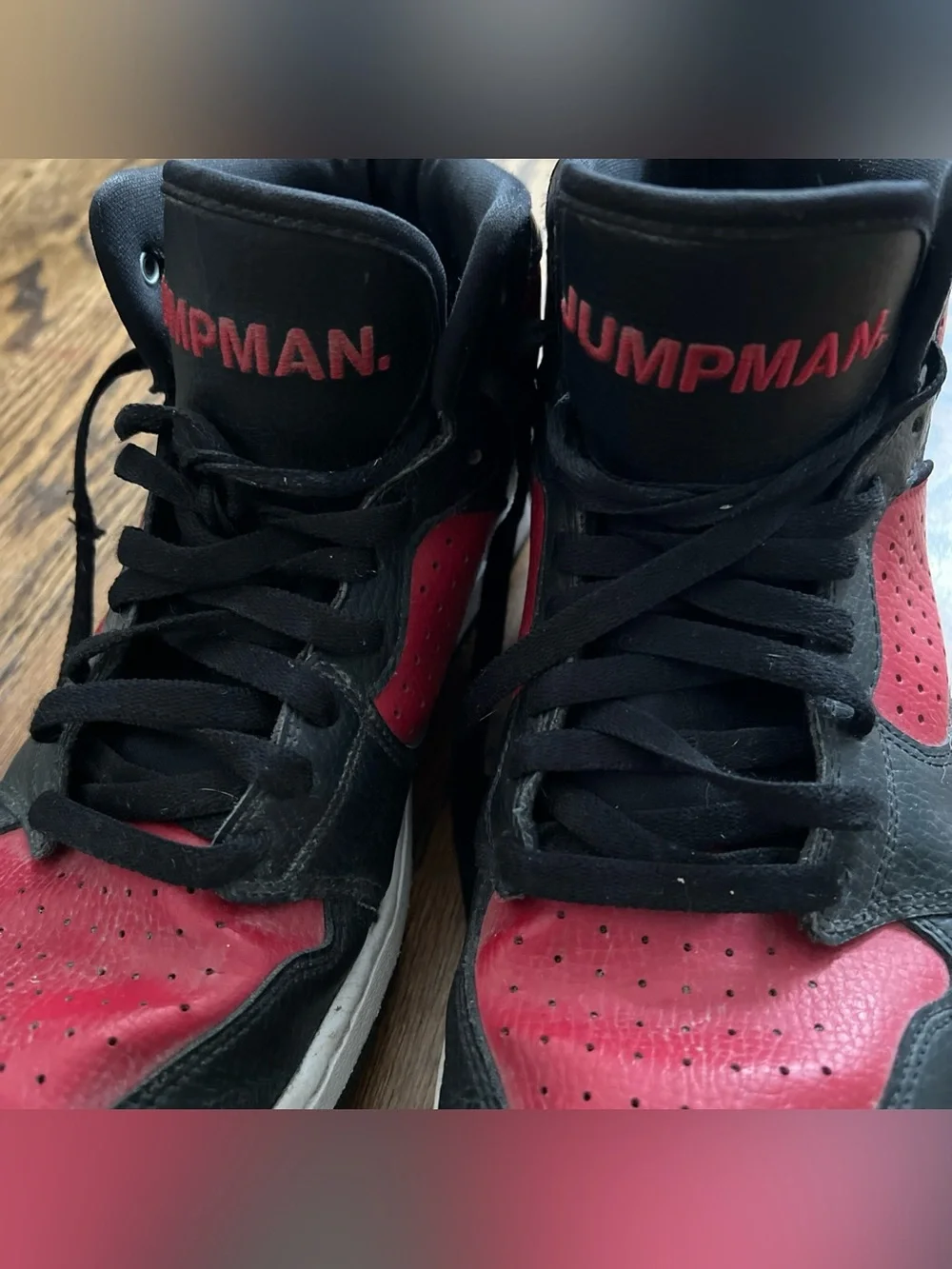 JUMPMAN JORDAN Athletic Shoes Black/Red Preowned Men’s Size 10.5